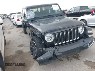 2023 Jeep Gladiator Overland z VIN 1C6HJTFG2PL523686, wystawiony jako IAAI lot #42134627 z przebiegiem 33 575 mil mil oraz . Historia ofert i sprzedaży dostępna na DreamBid. Obrazek 6.