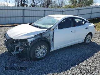 2024 Nissan Sentra S z VIN 3N1AB8BV5RY290537, wystawiony jako Copart lot #49515655 z przebiegiem 28 837 mil mil oraz Szkoda całkowita • Salvage title. Historia ofert i sprzedaży dostępna na DreamBid. Obrazek 1.
