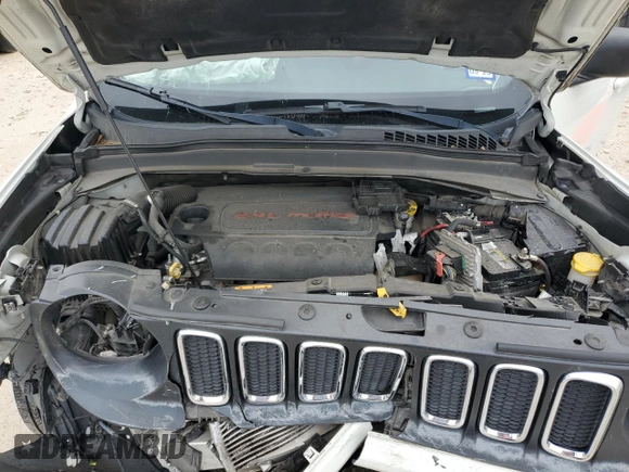 2017 Jeep Renegade Sport with VIN ZACCJAAB4HPF44975, listed as a Copart auction lot 55513715 with 92,913 mi miles and Salvage Title. Bid and sale history available at DreamBid. Image 11.