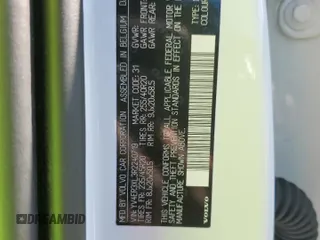 2024 Volvo XC40 Plus z VIN YV4ER3XL3R2240719, wystawiony jako Copart lot #43649755 z przebiegiem 1 281 mil mil oraz Szkoda całkowita • Salvage title. Historia ofert i sprzedaży dostępna na DreamBid. Obrazek 13.