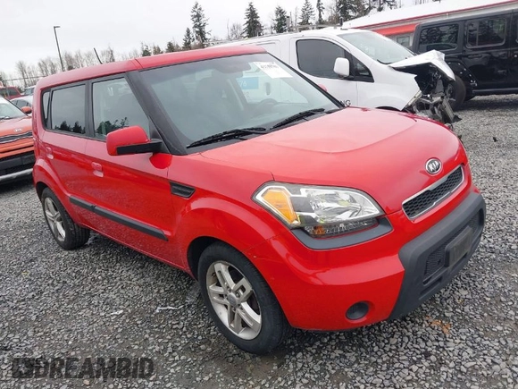 2010 Kia Soul + with VIN KNDJT2A27A7190198, listed as a IAAI auction lot 41756701 with 171,947 mi miles. Bid and sale history available at carsss.com. Image 1.