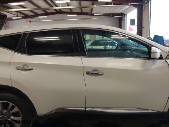 2017 Nissan Murano SL with VIN 5N1AZ2MH2HN157223, listed as a IAAI auction lot 42022814 with 122,104 mi miles. Bid and sale history available at carsss.com. Image 14.