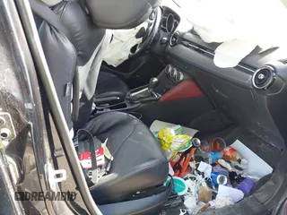 2016 Mazda CX-3 Grand Touring z VIN JM1DKBD73G0111148, wystawiony jako IAAI lot #42260375 z przebiegiem Nie podano mil oraz . Historia ofert i sprzedaży dostępna na DreamBid. Obrazek 5.