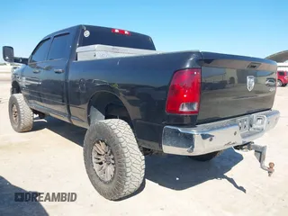 2018 Ram 2500 Tradesman with VIN 3C6UR5CL3JG217007, listed as a IAAI auction lot 42223854 with 127,000 mi miles and . Bid and sale history available at DreamBid. Image 3.