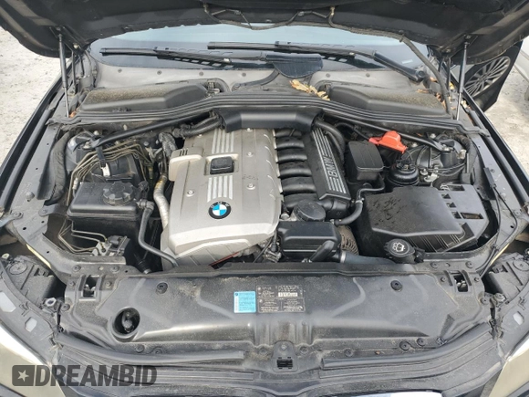 2006 BMW 5 Series 530xi with VIN WBANN73516CN00101, listed as a Copart auction lot 75355904 with 121,893 mi miles and Salvage Title. Bid and sale history available at carsss.com. Image 11.