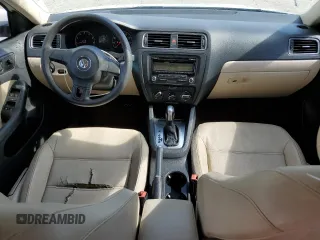 2011 Volkswagen Jetta SE with VIN 3VWDX7AJ3BM304305, listed as a Copart auction lot 58448385 with 178,638 mi miles and Salvage title. Bid and sale history available at DreamBid. Image 8.