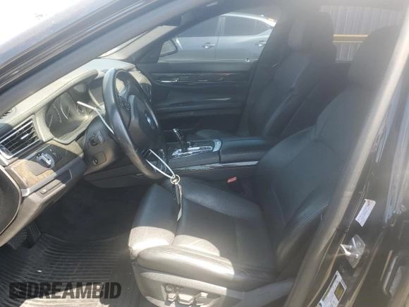 2011 BMW 7 Series 750i with VIN WBAKA8C54BCY37151, listed as a Copart auction lot 59629625 with 189,662 mi miles and Clean title. Bid and sale history available at DreamBid. Image 7.