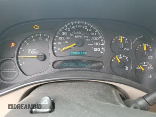2005 Chevrolet Suburban LS with VIN 3GNFK16Z25G116407, listed as a Copart auction lot 78077974 with 298,025 mi miles and Salvage Title. Bid and sale history available at carsss.com. Image 9.