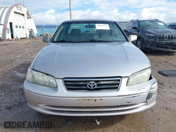 2001 Toyota Camry CE with VIN 4T1BG22K51U860223, listed as a IAAI auction lot 41650629 with 219,328 mi miles. Bid and sale history available at carsss.com. Image 12.