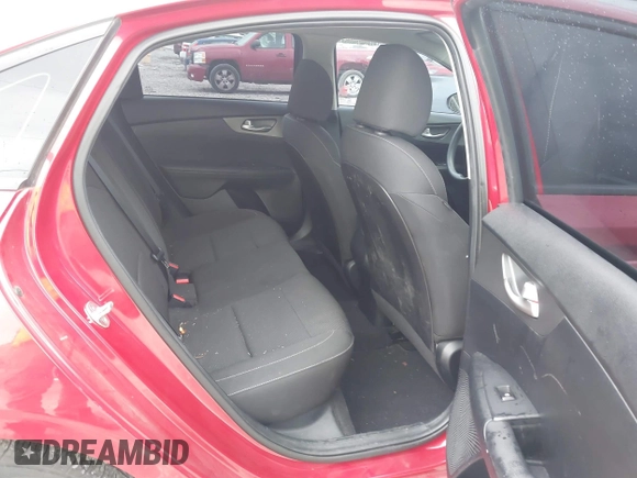 2019 Kia Forte LXS with VIN 3KPF24AD3KE052150, listed as a IAAI auction lot 40432290 with 71,081 mi miles. Bid and sale history available at carsss.com. Image 8.