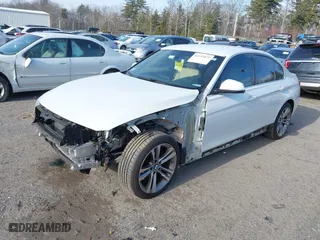 2018 BMW 3 Series 330i xDrive with VIN WBA8D9G57JNU72629, listed as a IAAI auction lot 41197875 with NaN miles. Bid and sale history available at carsss.com. Image 17.