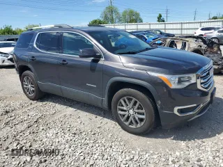 2017 GMC Acadia SLT z VIN 1GKKNULS2HZ173271, wystawiony jako Copart lot #55827905 z przebiegiem 134 345 mil mil oraz Szkoda całkowita • Salvage title. Historia ofert i sprzedaży dostępna na DreamBid. Obrazek 4.