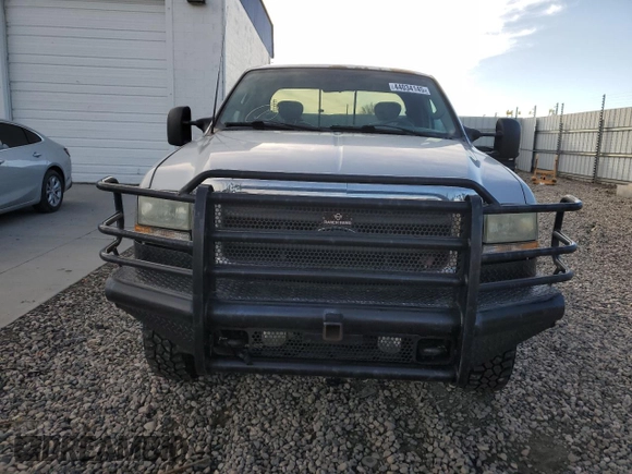 2003 Ford F-350 XL with VIN 1FTSX31P83ED38187, listed as a Copart auction lot 44034145 with 363,297 mi miles and Salvage Title. Bid and sale history available at DreamBid. Image 5.