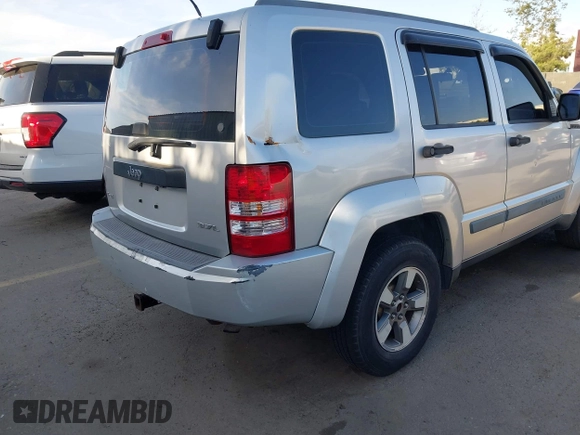 2008 Jeep Liberty Sport z VIN 1J8GN28K48W180375, wystawiony jako IAAI lot #42262362 z przebiegiem 237 693 mil mil oraz . Historia ofert i sprzedaży dostępna na DreamBid. Obrazek 6.