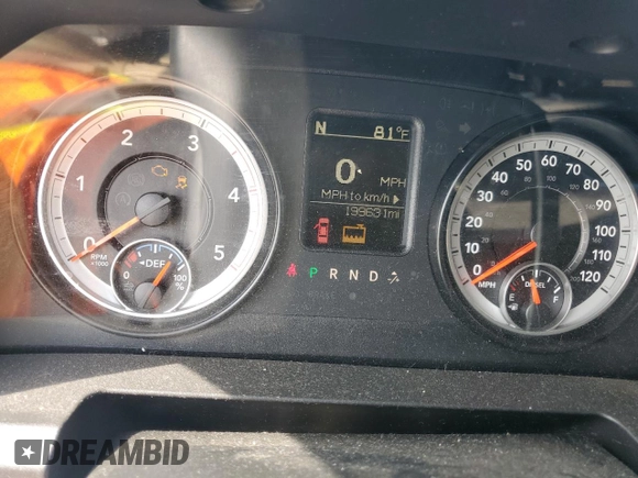 2015 Ram 2500 Tradesman with VIN 3C6UR5CLXFG694153, listed as a Copart auction lot 48870935 with 199,631 mi miles and Salvage title. Bid and sale history available at DreamBid. Image 9.