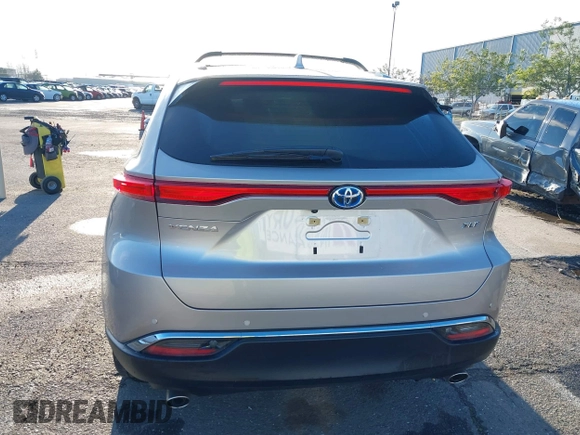 2024 Toyota Venza LE z VIN JTEAAAAH9RJ156729, wystawiony jako IAAI lot #41210034 z przebiegiem 8 132 mil mil oraz . Historia ofert i sprzedaży dostępna na DreamBid. Obrazek 16.