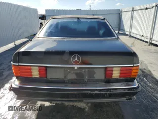 1982 Mercedes-Benz 380 380SEC z VIN WDBCA43A1CB001087, wystawiony jako Copart lot #45136875 z przebiegiem 62 765 mil mil oraz Tytuł czysty. Historia ofert i sprzedaży dostępna na DreamBid. Obrazek 6.