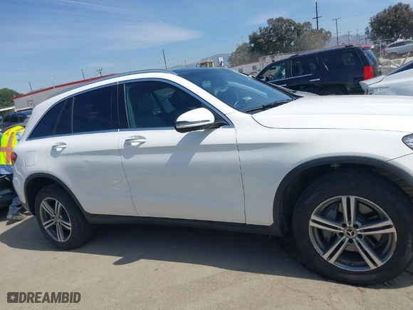 2021 Mercedes-Benz GLC with VIN W1N0G8DB5MV264998, listed as a IAAI auction lot 41713430 with 13,998 mi miles. Bid and sale history available at carsss.com. Image 13.
