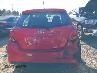 2015 Toyota Yaris L z VIN VNKKTUD32FA016609, wystawiony jako IAAI lot #41743420 z przebiegiem 63 855 mil mil oraz . Historia ofert i sprzedaży dostępna na DreamBid. Obrazek 16.