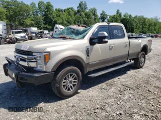 2017 Ford F-350 Platinum z VIN 1FT8W3BT8HEE00252, wystawiony jako Copart lot #57881055 z przebiegiem Nie podano mil oraz Nie do naprawy • Non repairable. Historia ofert i sprzedaży dostępna na DreamBid. Obrazek 1.