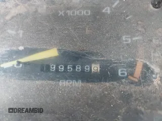 1997 GMC Jimmy SLS z VIN 1GKDT13W1V2514504, wystawiony jako IAAI lot #42211457 z przebiegiem 199 589 mil mil oraz . Historia ofert i sprzedaży dostępna na DreamBid. Obrazek 7.