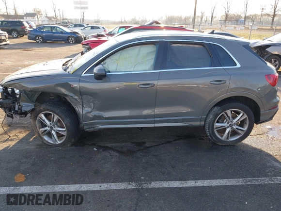 2021 Audi Q3 S line Premium with VIN WA1DECF37M1075942, listed as a IAAI auction lot 41192874 with 50,670 mi miles and . Bid and sale history available at DreamBid. Image 14.