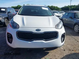 2017 Kia Sportage EX z VIN KNDPNCAC2H7283501, wystawiony jako IAAI lot #42268933 z przebiegiem 137 503 mil mil oraz . Historia ofert i sprzedaży dostępna na DreamBid. Obrazek 12.