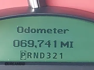 2006 Pontiac GTO with VIN 6G2VX12UX6L561098, listed as a IAAI auction lot 41487635 with 69,741 mi miles. Bid and sale history available at carsss.com. Image 15.