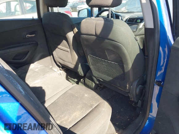 2015 Chevrolet Trax LS with VIN KL7CJKSB4FB086024, listed as a IAAI auction lot 41669572 with 124,312 mi miles. Bid and sale history available at carsss.com. Image 8.