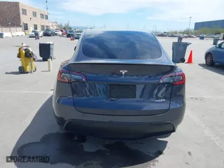 2021 Tesla Model Y Performance with VIN 5YJYGDEF7MF273897, listed as a IAAI auction lot 41925881 with 29,345 mi miles. Bid and sale history available at carsss.com. Image 15.