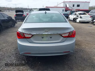 2012 Hyundai Sonata GLS with VIN 5NPEB4AC8CH461728, listed as a IAAI auction lot 41938399 with 133,571 mi miles. Bid and sale history available at carsss.com. Image 16.