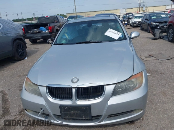 2006 BMW 3 Series 325i z VIN WBAVB13516KX33813, wystawiony jako IAAI lot #42624042 z przebiegiem 191 402 mil mil oraz . Historia ofert i sprzedaży dostępna na DreamBid. Obrazek 12.