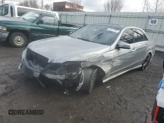 2011 Mercedes-Benz E-Class E 350 Luxury with VIN WDDHF8HB0BA484938, listed as a Copart auction lot 52327195 with 104,261 mi miles and Salvage Title. Bid and sale history available at carsss.com. Image 1.