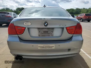 2009 BMW 3 Series 328i z VIN WBAPH73519E127988, wystawiony jako Copart lot #55259935 z przebiegiem Nie podano mil oraz Szkoda całkowita • Salvage title. Historia ofert i sprzedaży dostępna na DreamBid. Obrazek 6.