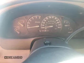 2000 Ford Explorer XLS z VIN 1FMZU62X3YZB92977, wystawiony jako Copart lot #80858044 z przebiegiem 239 166 mil mil oraz Szkoda całkowita • Salvage title. Historia ofert i sprzedaży dostępna na DreamBid. Obrazek 9.