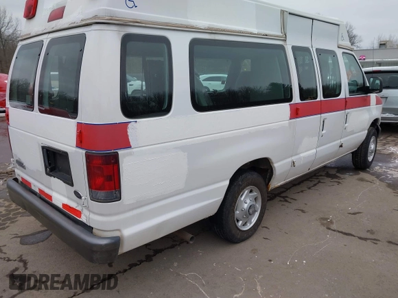 2007 Ford Econoline Cargo Commercial with VIN 1FTNS24WX7DB24757, listed as a IAAI auction lot 41511735 with 205,833 mi miles and . Bid and sale history available at DreamBid. Image 4.