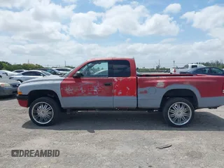 2002 Dodge Dakota Sport with VIN 1B7GL32X82S632091, listed as a IAAI auction lot 42091290 with 206,721 mi miles and . Bid and sale history available at carsss.com. Image 15.