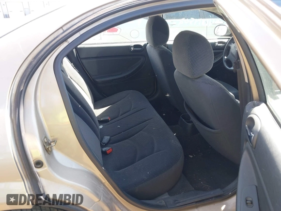2004 Chrysler Sebring z VIN 1C3EL56T54N104363, wystawiony jako IAAI lot #41814502 z przebiegiem 153 289 mil mil oraz . Historia ofert i sprzedaży dostępna na DreamBid. Obrazek 8.