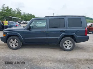 2006 Jeep Commander z VIN 1J8HG48K76C318211, wystawiony jako IAAI lot #42283615 z przebiegiem 159 470 mil mil oraz . Historia ofert i sprzedaży dostępna na DreamBid. Obrazek 14.