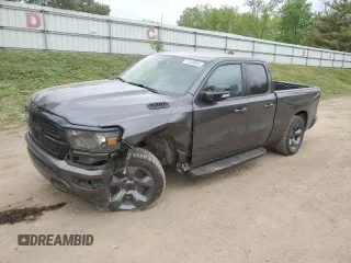 2021 Ram 1500 Big Horn z VIN 1C6SRFBT9MN728764, wystawiony jako Copart lot #57500095 z przebiegiem 78 689 mil mil oraz Szkoda całkowita • Salvage title. Historia ofert i sprzedaży dostępna na DreamBid. Obrazek 1.