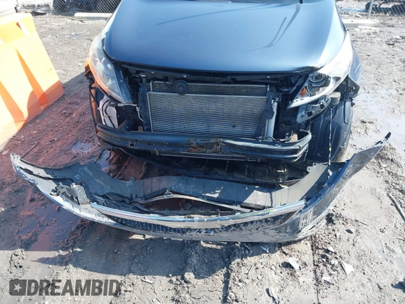 2014 Kia Sportage EX с VIN KNDPCCACXE7647844, выставлен на аукционе IAAI как лот 41639288 с пробегом 128 859 миль миль и . История ставок и продаж доступна на DreamBid. Изображение 6.