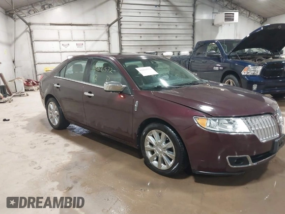 2012 Lincoln MKZ with VIN 3LNHL2JC3CR823939, listed as a IAAI auction lot 41816572 with 156,507 mi miles. Bid and sale history available at carsss.com. Image 1.
