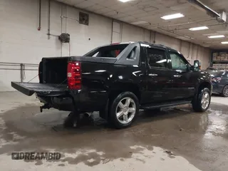 2008 Chevrolet Avalanche LTZ with VIN 3GNFK12378G241599, listed as a IAAI auction lot 41812571 with 137,502 mi miles. Bid and sale history available at carsss.com. Image 4.