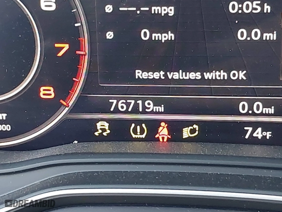 2018 Audi A4 allroad Premium Plus with VIN WA18NAF41JA024706, listed as a IAAI auction lot 41921127 with 76,719 mi miles. Bid and sale history available at carsss.com. Image 15.