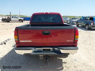 2004 GMC Sierra 1500 Crew Cab SLT with VIN 2GTEC13T841320704, listed as a IAAI auction lot 42015057 with 290,751 mi miles. Bid and sale history available at carsss.com. Image 16.