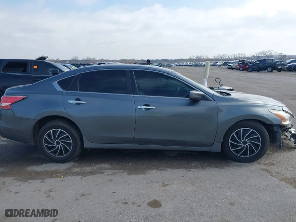 2015 Nissan Altima 2.5 with VIN 1N4AL3AP9FN342802, listed as a IAAI auction lot 41497853 with 119,760 mi miles. Bid and sale history available at carsss.com. Image 13.