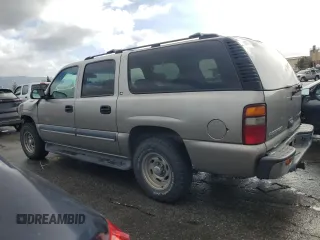 2002 Chevrolet Suburban LS with VIN 1GNEC16T52J182139, listed as a Copart auction lot 45413545 with 447,067 mi miles and Salvage Title. Bid and sale history available at carsss.com. Image 2.