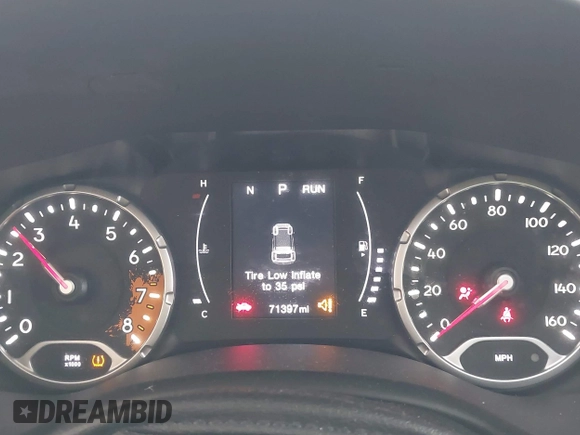 2018 Jeep Renegade Latitude with VIN ZACCJABB3JPJ30796, listed as a IAAI auction lot 41925363 with 71,397 mi miles. Bid and sale history available at carsss.com. Image 7.