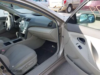 2008 Toyota Camry Hybrid with VIN 4T1BB46K08U057835, listed as a IAAI auction lot 41821699 with 121,183 mi miles. Bid and sale history available at carsss.com. Image 5.