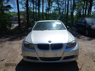 2008 BMW 3 Series 328xi с VIN WBAVC935X8K044268, выставлен на аукционе IAAI как лот 42116630 с пробегом 137 739 миль миль и . История ставок и продаж доступна на DreamBid. Изображение 11.